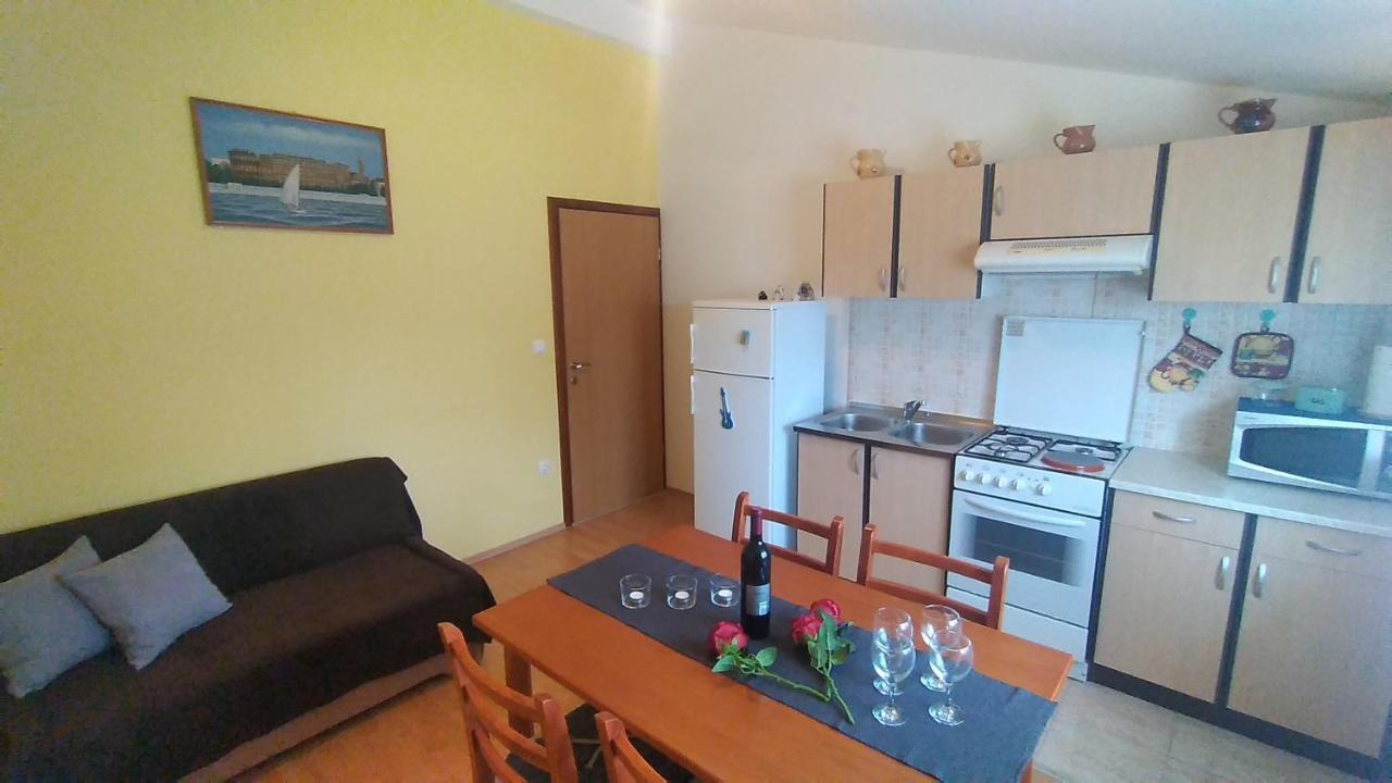 Apartman Ana Pula Exterior foto